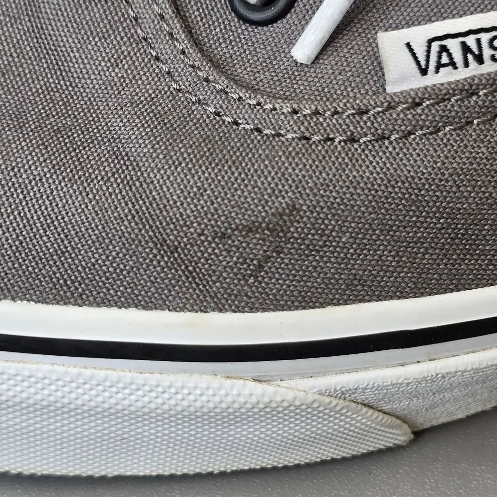 Vans Men's 12 Low-Top Gray Canvas Skate Sneakers 721356
